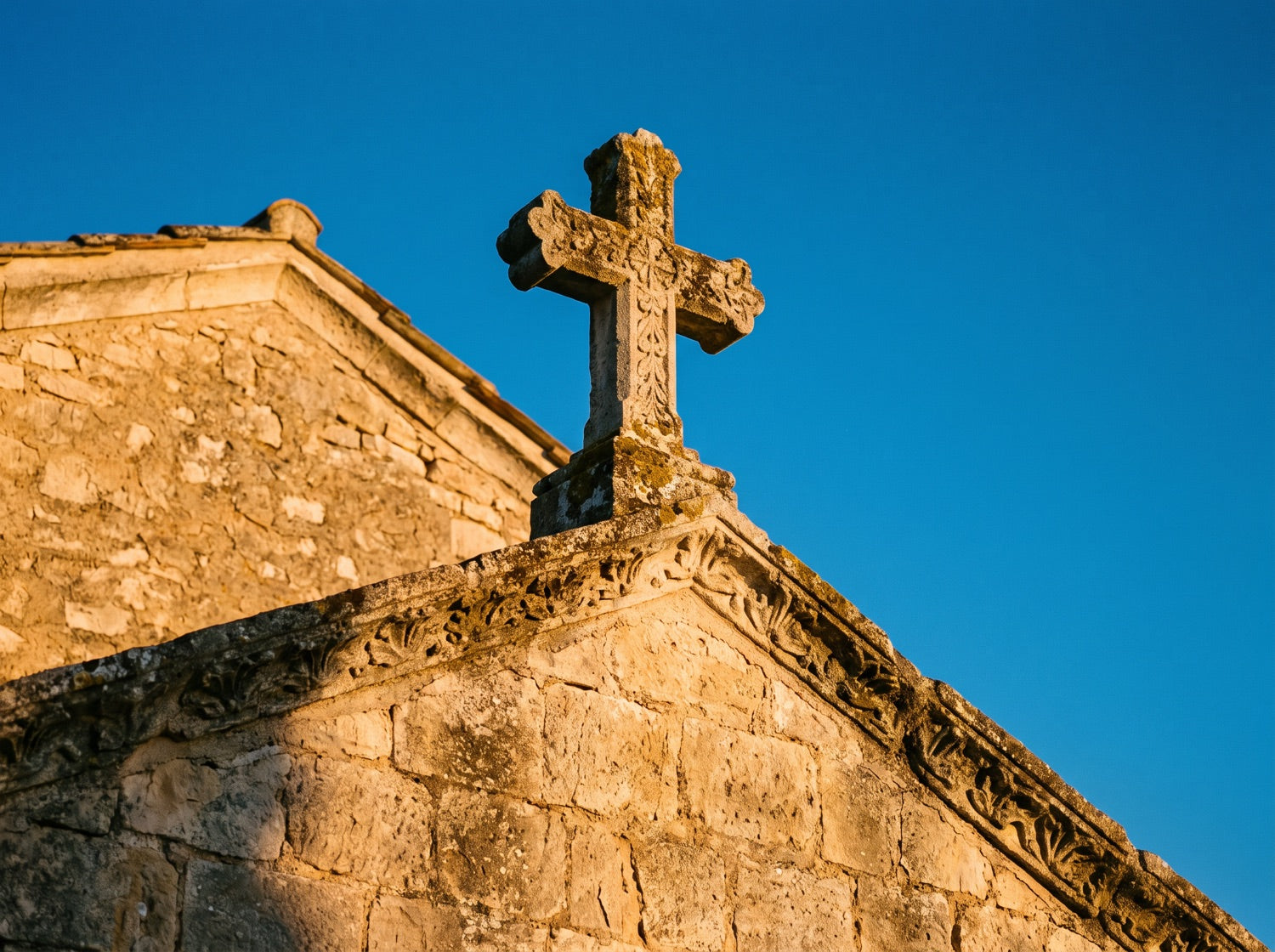 Collier croix de Jérusalem, médaille dorée