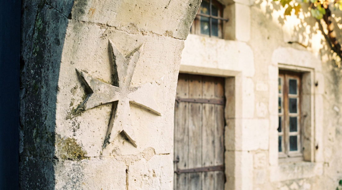 Croix de Malte : signification et origine