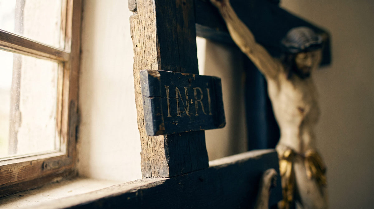 INRI : que signifie l'inscription au-dessus de la croix ?