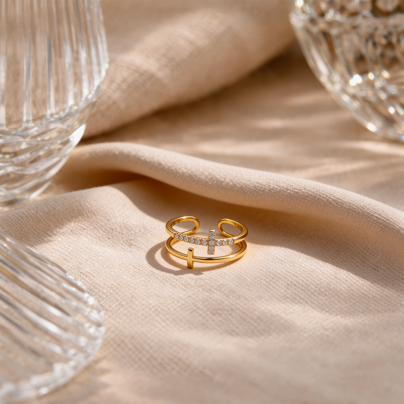 Bague croix ajustable, vue de détail