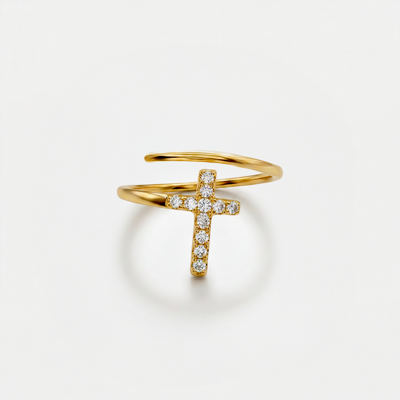 Bague croix dorée, dorée, sur fond blanc