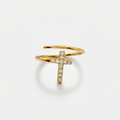 Bague croix dorée, dorée, sur fond blanc