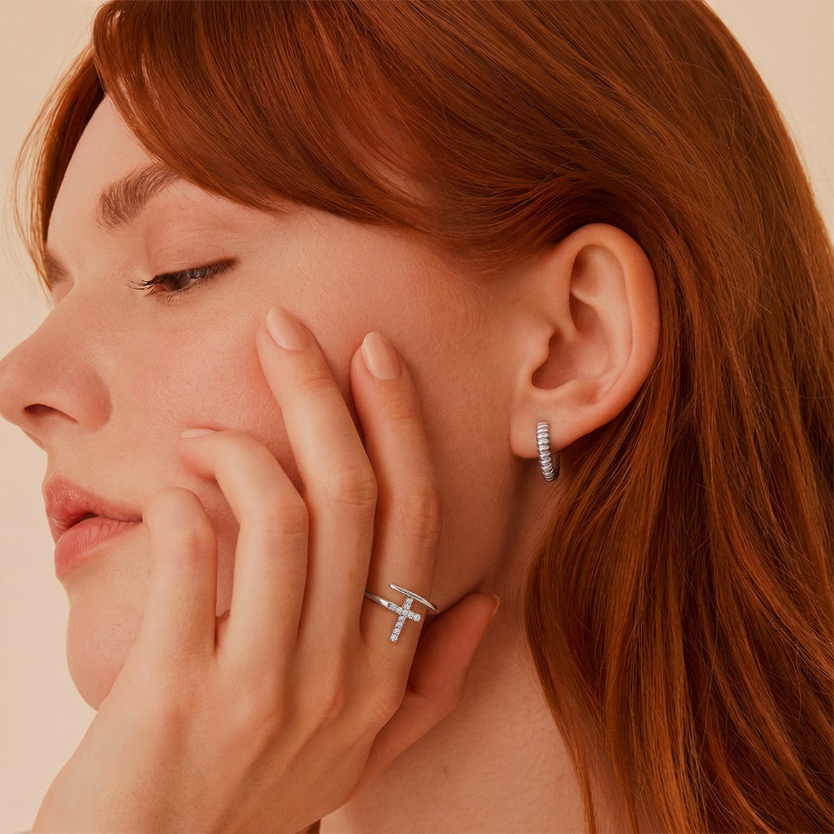 Bague croix femme argentée