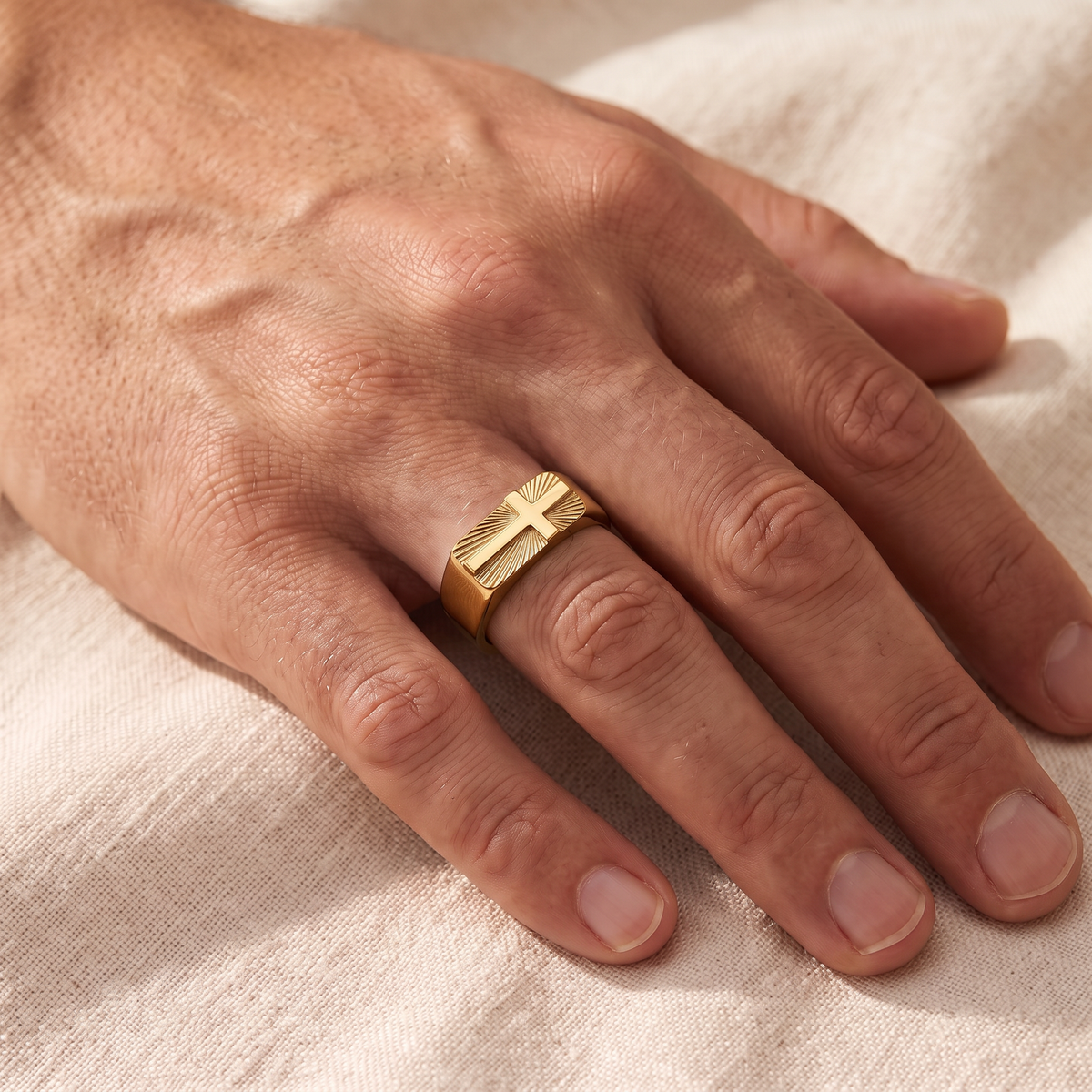 Bague croix homme