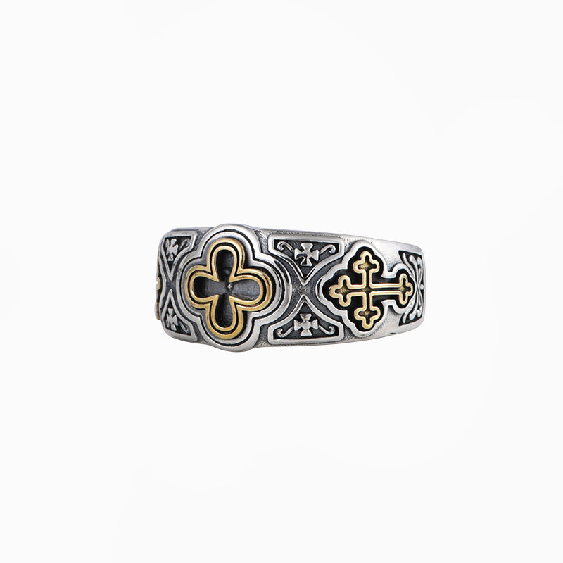 Bague croix médiévale, argent vieilli et or, sur fond blanc