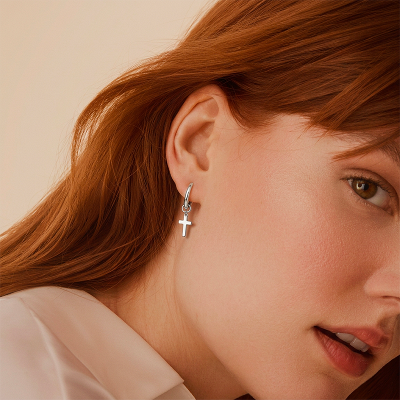 Boucles d'oreilles croix acier femme