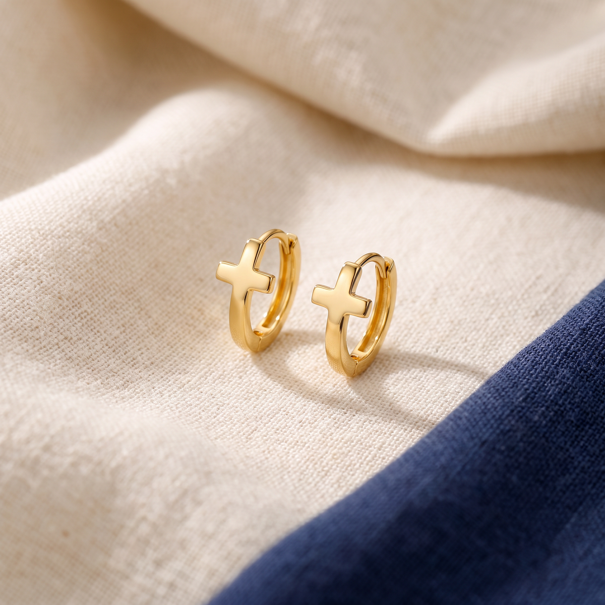 Boucles d'oreilles croix chrétienne argent 925 dorées