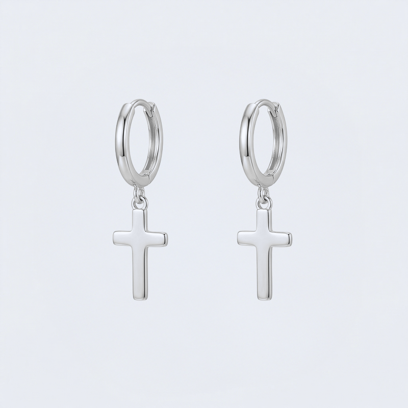 Boucles d'oreilles croix pendantes argentées