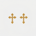 Boucles d'oreilles croix tréflée, dorées, sur fond blanc
