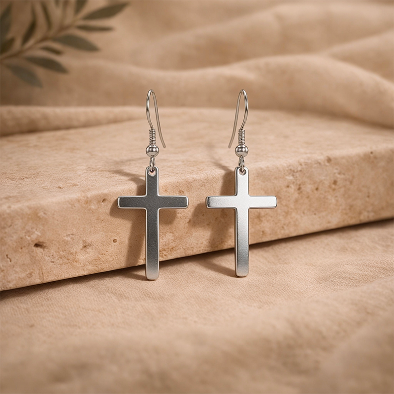 Boucles d'oreilles croix argentée