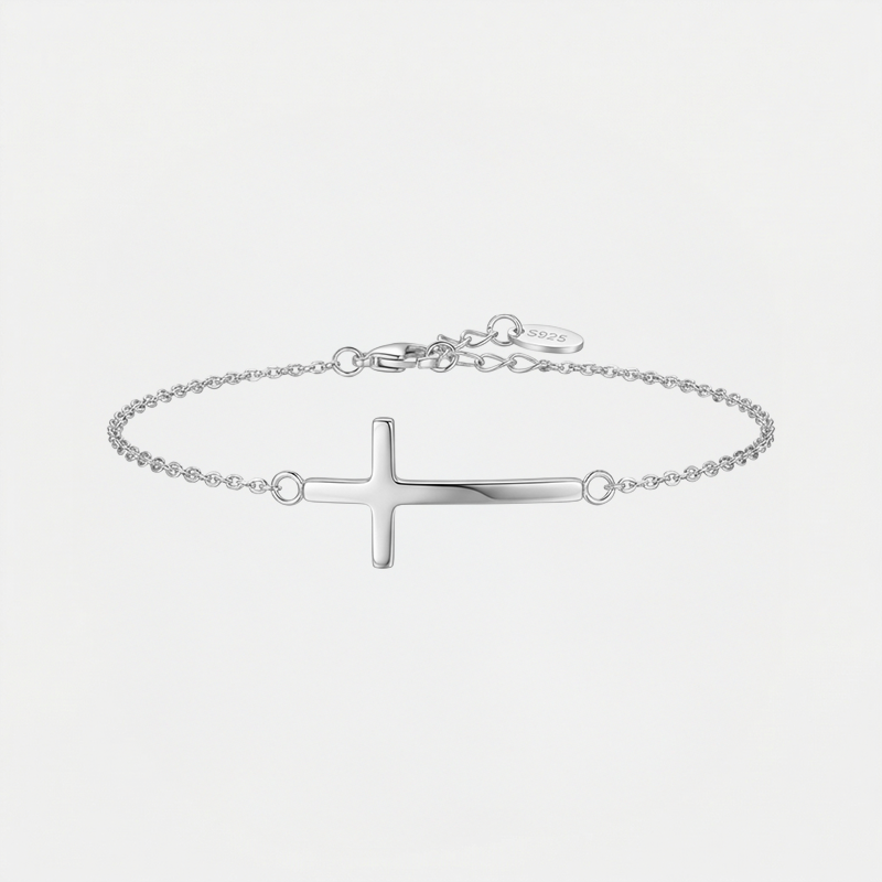 Bracelet croix chrétienne, vue de détail