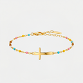Bracelet croix fantaisie, doré, sur fond blanc