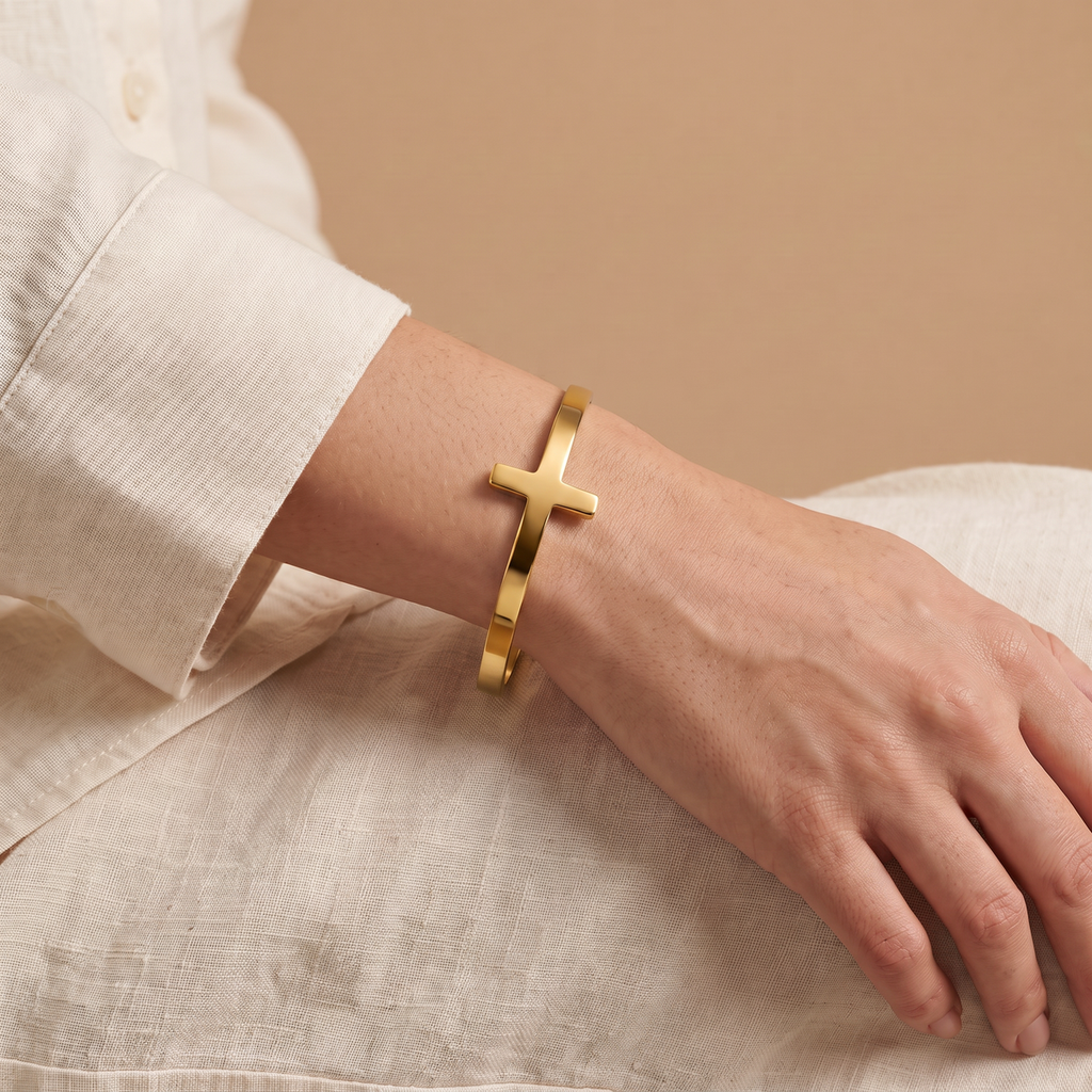 Bracelet croix jonc femme