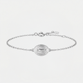 Bracelet Vierge Marie, doré, sur fond blanc