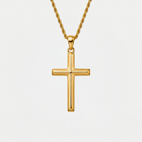 Collier croix chrétienne, doré, sur fond blanc