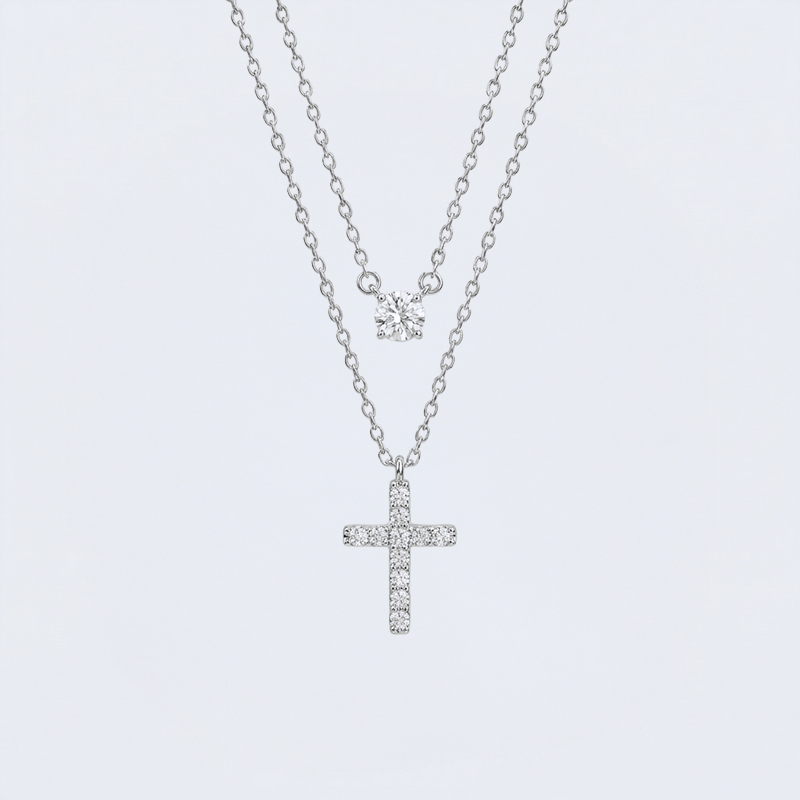 Collier croix élégant