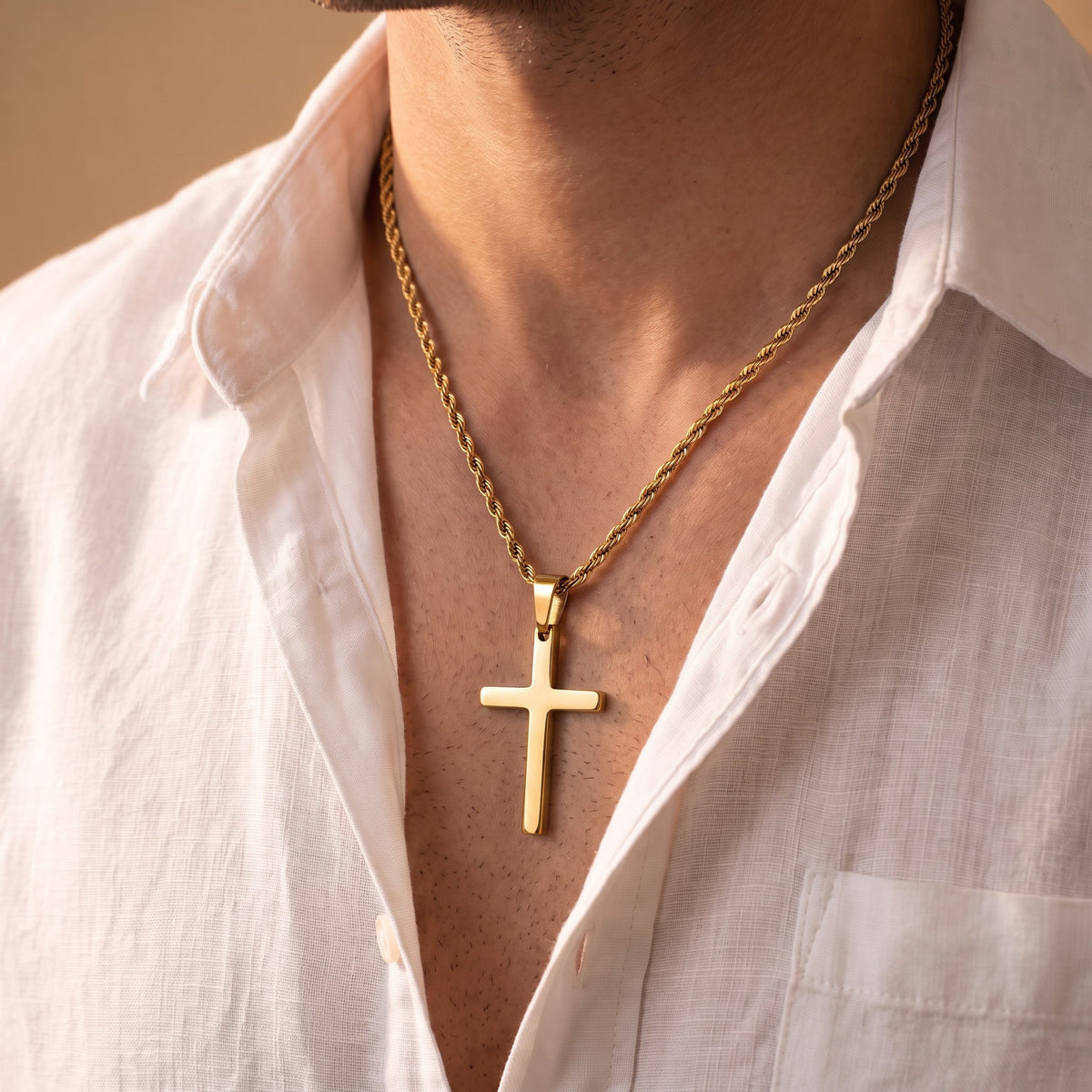 Collier croix fine homme inox doré