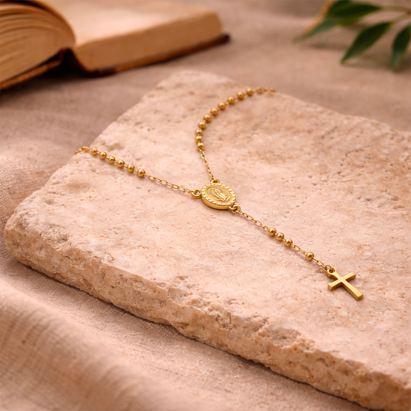 Collier croix rosaire, vue de détail