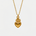 Collier Ex Voto, doré, sur fond blanc