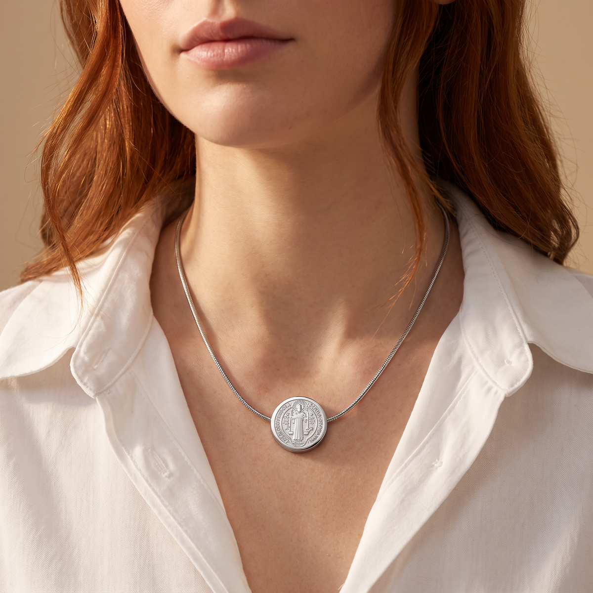 Collier saint Benoît femme argenté