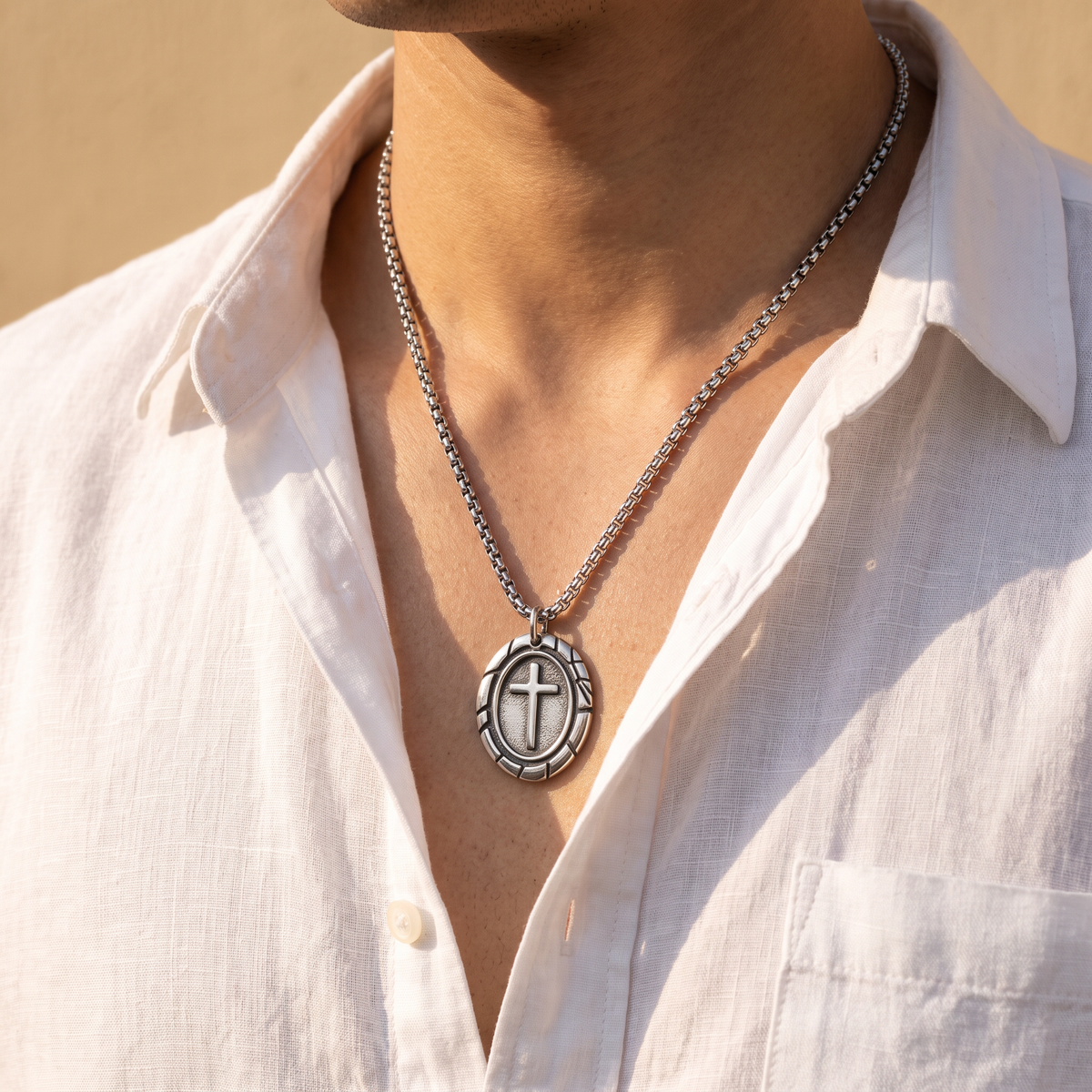 Médaillon croix homme acier inoxydable