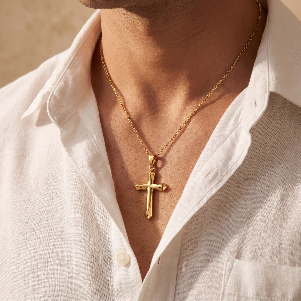 Pendentif croix homme doré