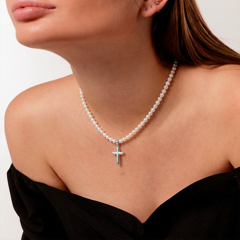 Collier croix perles argentée